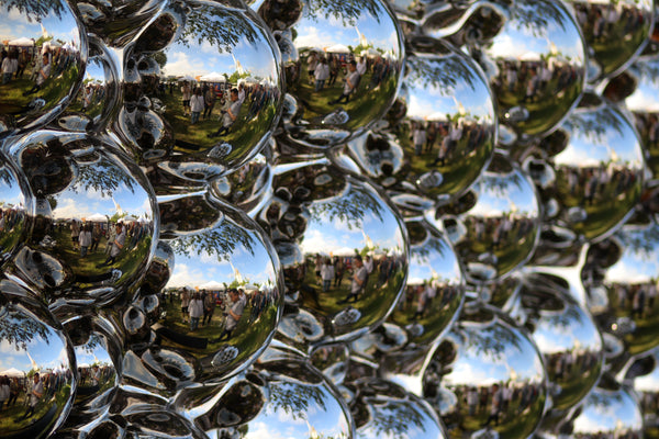 Clouse-up of Bubbles Sculpture displayed at an exhibition in Beverly Hills