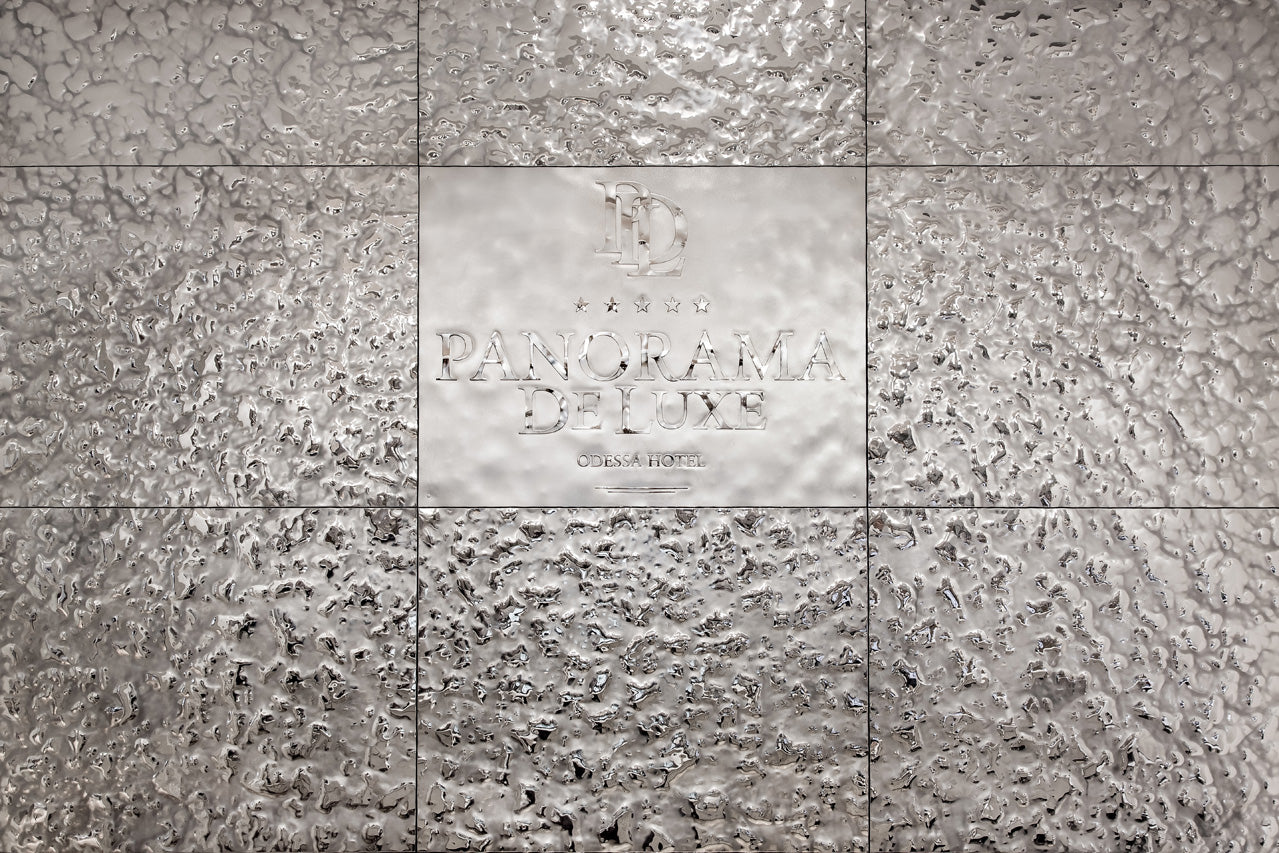 Vento Silver Wall Panel